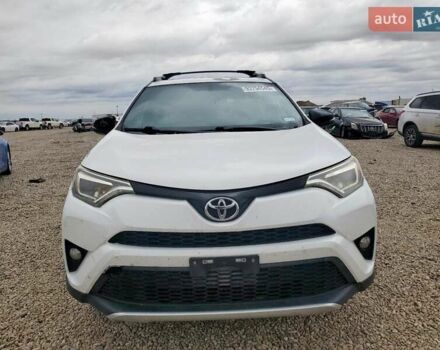 Белый Тойота РАВ 4, объемом двигателя 2.49 л и пробегом 175 тыс. км за 5300 $, фото 4 на Automoto.ua