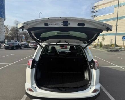 Белый Тойота РАВ 4, объемом двигателя 2.5 л и пробегом 159 тыс. км за 18000 $, фото 8 на Automoto.ua