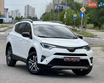 Тойота РАВ 4 2016 у Києві на Automoto.ua Білий Тойота РАВ 4, об'ємом двигуна 2.49 л та пробігом 173 тис. км за 17200 $, фото 71 на Automoto.ua