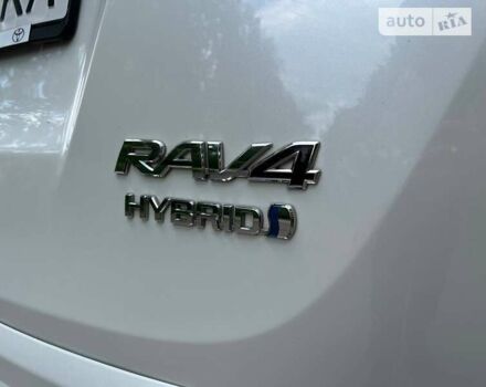 Белый Тойота РАВ 4, объемом двигателя 2.49 л и пробегом 136 тыс. км за 27999 $, фото 39 на Automoto.ua
