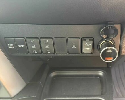 Белый Тойота РАВ 4, объемом двигателя 2.5 л и пробегом 159 тыс. км за 18000 $, фото 9 на Automoto.ua