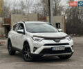 Белый Тойота РАВ 4, объемом двигателя 2.2 л и пробегом 190 тыс. км за 20600 $, фото 1 на Automoto.ua