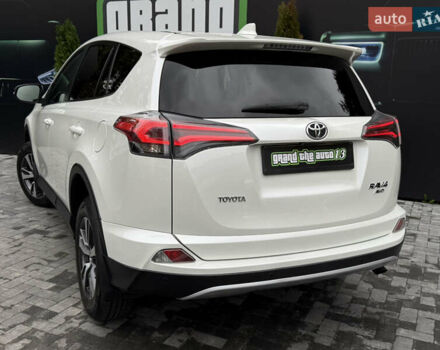 Белый Тойота РАВ 4, объемом двигателя 1.99 л и пробегом 115 тыс. км за 21990 $, фото 49 на Automoto.ua