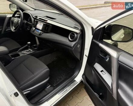 Белый Тойота РАВ 4, объемом двигателя 1.99 л и пробегом 110 тыс. км за 20900 $, фото 29 на Automoto.ua