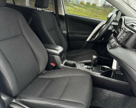 Білий Тойота РАВ 4, об'ємом двигуна 2.49 л та пробігом 173 тис. км за 16100 $, фото 32 на Automoto.ua