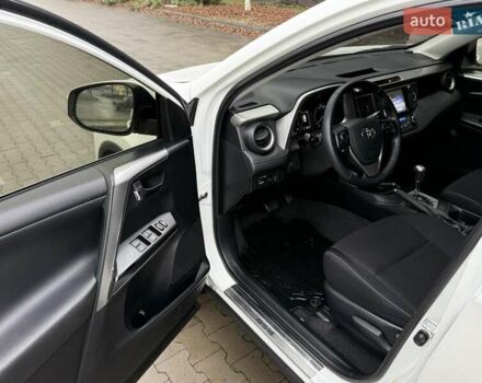 Белый Тойота РАВ 4, объемом двигателя 1.99 л и пробегом 110 тыс. км за 20900 $, фото 25 на Automoto.ua