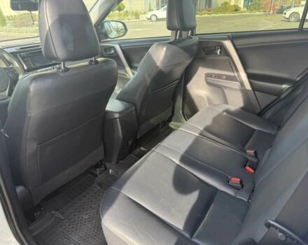 Белый Тойота РАВ 4, объемом двигателя 2.5 л и пробегом 159 тыс. км за 18000 $, фото 6 на Automoto.ua