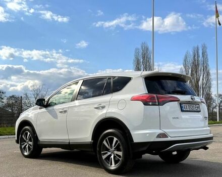 Тойота РАВ 4 2016 в Харькове на Automoto.ua Белый Тойота РАВ 4, объемом двигателя 2.2 л и пробегом 150 тыс. км за 22300 $, фото 2 на Automoto.ua