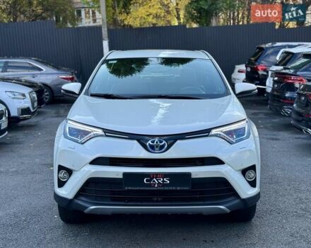 Тойота РАВ 4 2016 в Киеве на Automoto.ua Белый Тойота РАВ 4, объемом двигателя 2.5 л и пробегом 165 тыс. км за 22200 $, фото 1 на Automoto.ua