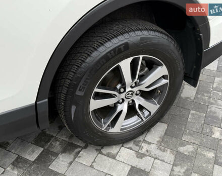 Белый Тойота РАВ 4, объемом двигателя 1.99 л и пробегом 115 тыс. км за 21990 $, фото 51 на Automoto.ua