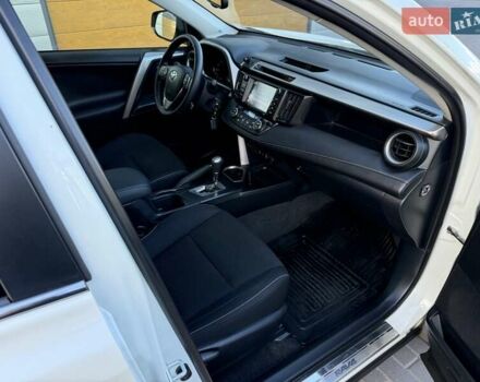 Тойота РАВ 4 2016 в Белой Церкве на Automoto.ua Белый Тойота РАВ 4, объемом двигателя 1.99 л и пробегом 110 тыс. км за 22500 $, фото 44 на Automoto.ua