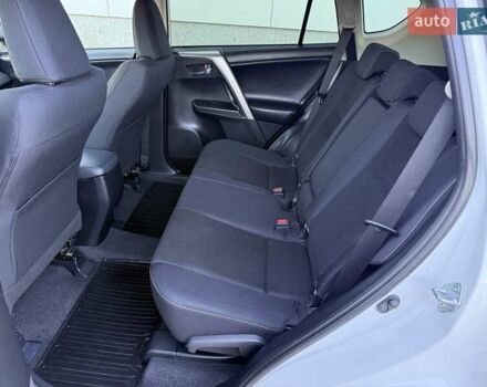 Белый Тойота РАВ 4, объемом двигателя 1.99 л и пробегом 110 тыс. км за 19999 $, фото 34 на Automoto.ua