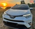 Белый Тойота РАВ 4, объемом двигателя 2.5 л и пробегом 189 тыс. км за 23000 $, фото 1 на Automoto.ua