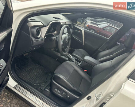 Белый Тойота РАВ 4, объемом двигателя 2.49 л и пробегом 72 тыс. км за 22900 $, фото 15 на Automoto.ua