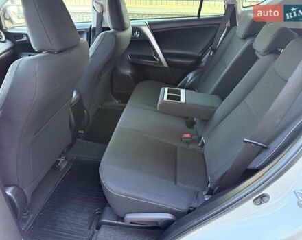 Тойота РАВ 4 2016 в Белой Церкве на Automoto.ua Белый Тойота РАВ 4, объемом двигателя 1.99 л и пробегом 110 тыс. км за 22500 $, фото 42 на Automoto.ua