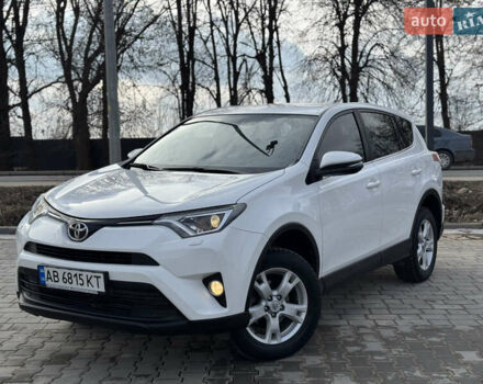 Белый Тойота РАВ 4, объемом двигателя 2 л и пробегом 117 тыс. км за 18900 $, фото 7 на Automoto.ua