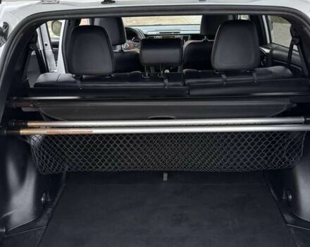 Белый Тойота РАВ 4, объемом двигателя 0 л и пробегом 123 тыс. км за 15500 $, фото 8 на Automoto.ua