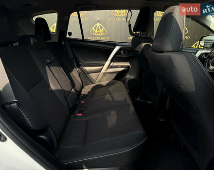 Белый Тойота РАВ 4, объемом двигателя 2.49 л и пробегом 114 тыс. км за 21999 $, фото 14 на Automoto.ua