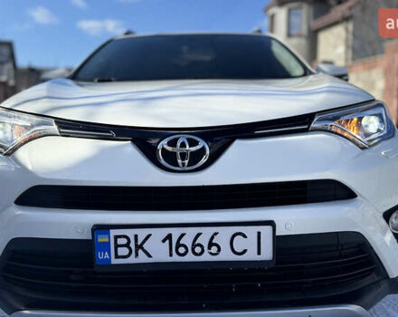 Белый Тойота РАВ 4, объемом двигателя 2.23 л и пробегом 206 тыс. км за 25799 $, фото 11 на Automoto.ua