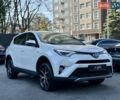Белый Тойота РАВ 4, объемом двигателя 2.5 л и пробегом 165 тыс. км за 21800 $, фото 6 на Automoto.ua