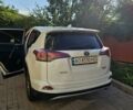Тойота РАВ 4 2016 в Мукачеве на Automoto.ua Белый Тойота РАВ 4, объемом двигателя 2.23 л и пробегом 165 тыс. км за 20350 $, фото 4 на Automoto.ua