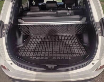 Белый Тойота РАВ 4, объемом двигателя 2 л и пробегом 135 тыс. км за 13999 $, фото 6 на Automoto.ua