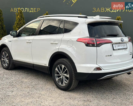 Тойота РАВ 4 2016 в Одессе на Automoto.ua Белый Тойота РАВ 4, объемом двигателя 2.49 л и пробегом 45 тыс. км за 21600 $, фото 12 на Automoto.ua