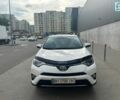 Белый Тойота РАВ 4, объемом двигателя 2.5 л и пробегом 105 тыс. км за 23000 $, фото 1 на Automoto.ua