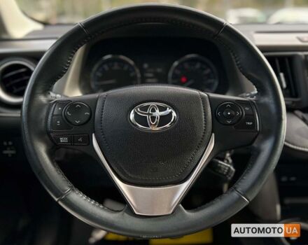 Белый Тойота РАВ 4, объемом двигателя 2.5 л и пробегом 185 тыс. км за 16400 $, фото 20 на Automoto.ua