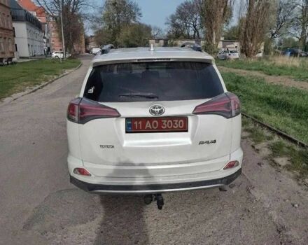 Белый Тойота РАВ 4, объемом двигателя 2 л и пробегом 135 тыс. км за 13999 $, фото 2 на Automoto.ua