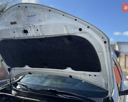 Белый Тойота РАВ 4, объемом двигателя 2.23 л и пробегом 206 тыс. км за 25799 $, фото 37 на Automoto.ua