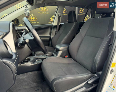 Белый Тойота РАВ 4, объемом двигателя 2.49 л и пробегом 114 тыс. км за 21999 $, фото 12 на Automoto.ua