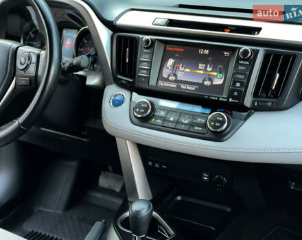 Белый Тойота РАВ 4, объемом двигателя 2.49 л и пробегом 45 тыс. км за 22200 $, фото 28 на Automoto.ua