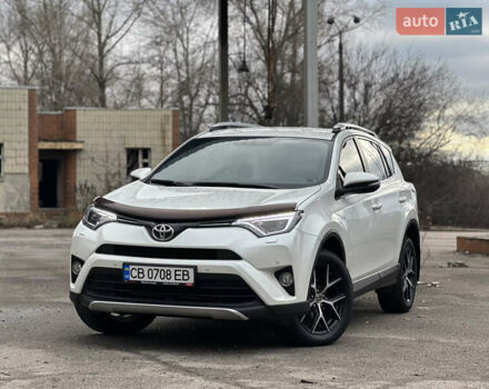 Белый Тойота РАВ 4, объемом двигателя 2.2 л и пробегом 190 тыс. км за 20600 $, фото 2 на Automoto.ua