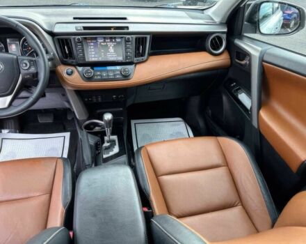 Білий Тойота РАВ 4, об'ємом двигуна 0 л та пробігом 65 тис. км за 253 $, фото 10 на Automoto.ua