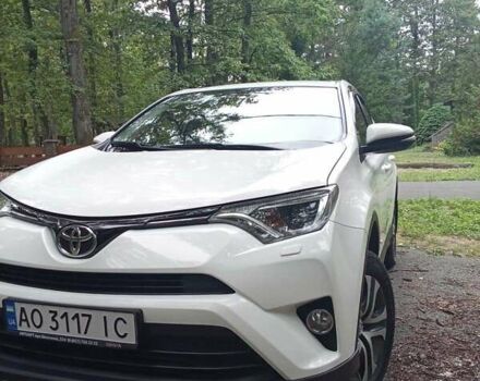 Білий Тойота РАВ 4, об'ємом двигуна 1.99 л та пробігом 215 тис. км за 19500 $, фото 1 на Automoto.ua