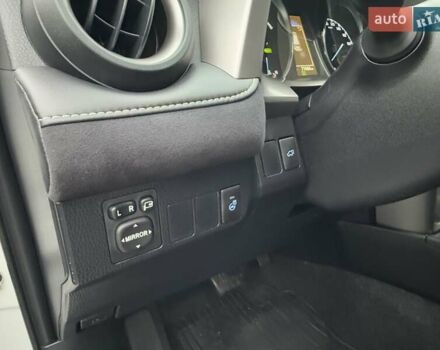 Белый Тойота РАВ 4, объемом двигателя 2.49 л и пробегом 71 тыс. км за 24800 $, фото 23 на Automoto.ua