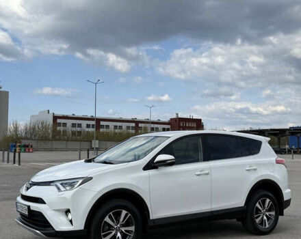 Тойота РАВ 4 2016 в Харькове на Automoto.ua Белый Тойота РАВ 4, объемом двигателя 2.23 л и пробегом 155 тыс. км за 21500 $, фото 4 на Automoto.ua