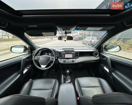 Білий Тойота РАВ 4, об'ємом двигуна 2.49 л та пробігом 88 тис. км за 20300 $, фото 11 на Automoto.ua