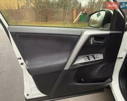 Белый Тойота РАВ 4, объемом двигателя 2.49 л и пробегом 71 тыс. км за 24800 $, фото 22 на Automoto.ua