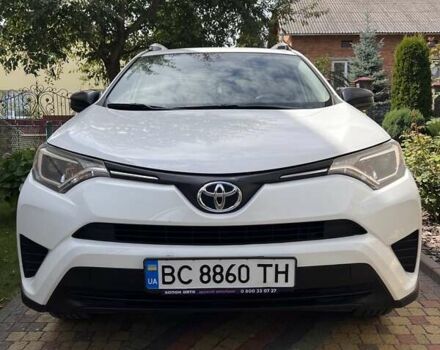 Тойота РАВ 4 2016 в Львове на Automoto.ua Белый Тойота РАВ 4, объемом двигателя 2.49 л и пробегом 116 тыс. км за 18300 $, фото 5 на Automoto.ua