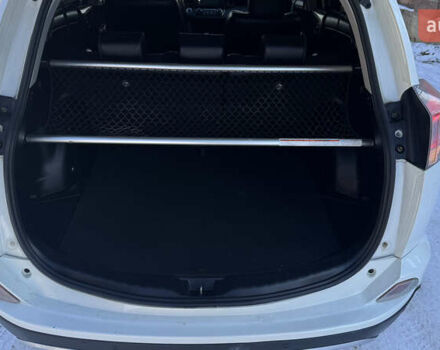 Белый Тойота РАВ 4, объемом двигателя 2.23 л и пробегом 206 тыс. км за 25799 $, фото 39 на Automoto.ua