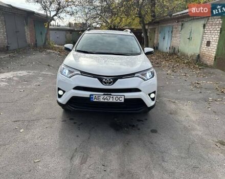 Білий Тойота РАВ 4, об'ємом двигуна 1.99 л та пробігом 149 тис. км за 19500 $, фото 4 на Automoto.ua
