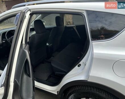 Білий Тойота РАВ 4, об'ємом двигуна 1.99 л та пробігом 149 тис. км за 19500 $, фото 8 на Automoto.ua