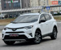 Тойота РАВ 4 2016 у Києві на Automoto.ua Білий Тойота РАВ 4, об'ємом двигуна 2.49 л та пробігом 173 тис. км за 17200 $, фото 57 на Automoto.ua