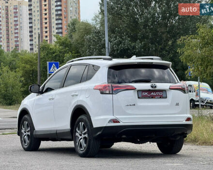 Тойота РАВ 4 2016 у Києві на Automoto.ua Білий Тойота РАВ 4, об'ємом двигуна 2.49 л та пробігом 173 тис. км за 17200 $, фото 9 на Automoto.ua