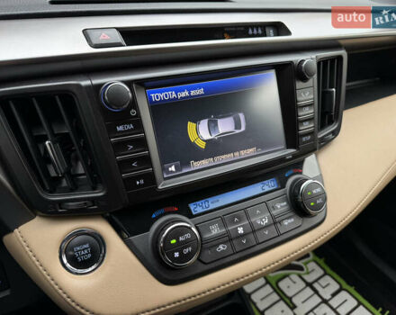 Белый Тойота РАВ 4, объемом двигателя 1.99 л и пробегом 115 тыс. км за 21990 $, фото 26 на Automoto.ua