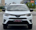 Тойота РАВ 4 2016 у Києві на Automoto.ua Білий Тойота РАВ 4, об'ємом двигуна 2.49 л та пробігом 173 тис. км за 17200 $, фото 67 на Automoto.ua