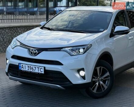 Тойота РАВ 4 2016 в Белой Церкве на Automoto.ua Белый Тойота РАВ 4, объемом двигателя 1.99 л и пробегом 110 тыс. км за 22500 $, фото 4 на Automoto.ua