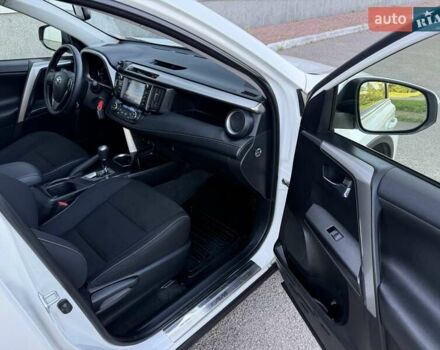 Белый Тойота РАВ 4, объемом двигателя 1.99 л и пробегом 110 тыс. км за 19999 $, фото 43 на Automoto.ua